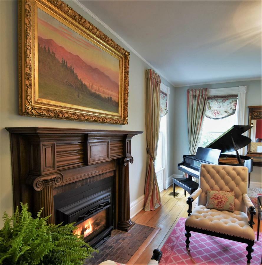 34 State "Historic Luxury Suites" 스캐니틀리스 외부 사진