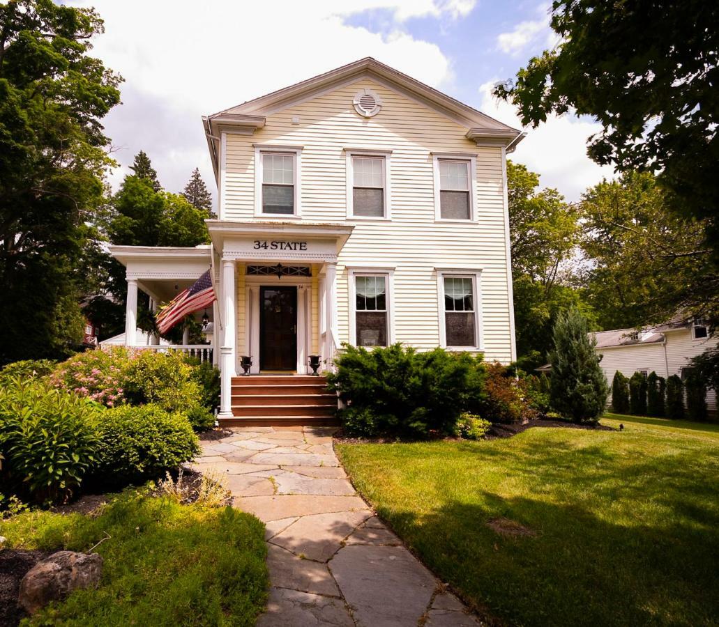 34 State "Historic Luxury Suites" 스캐니틀리스 외부 사진