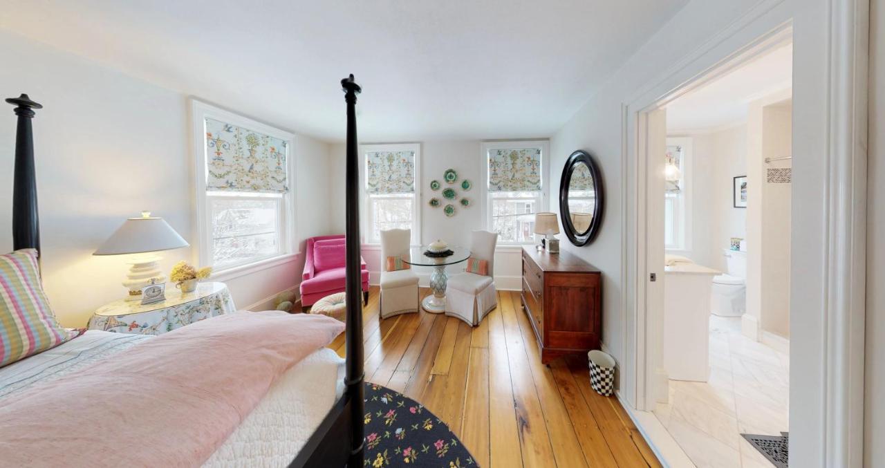 34 State "Historic Luxury Suites" 스캐니틀리스 외부 사진